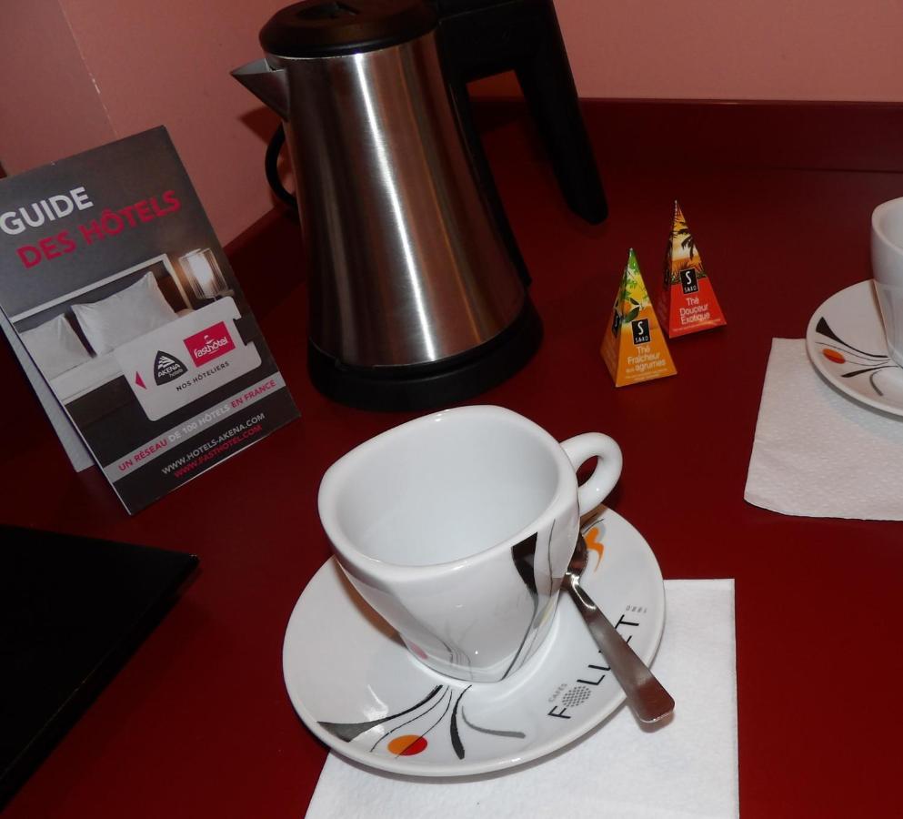Fasthotel Montmarault Esterno foto