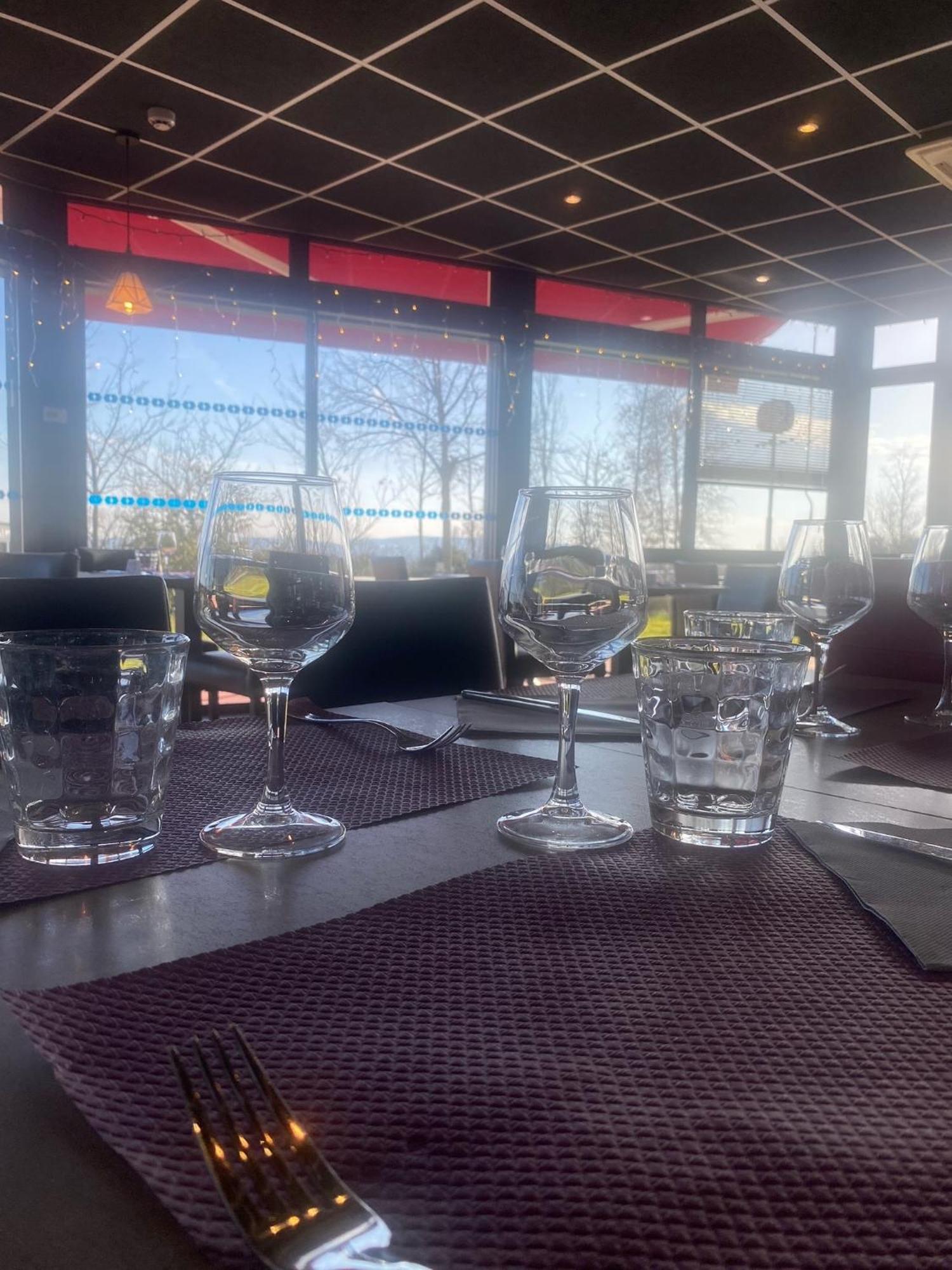 Fasthotel Montmarault Esterno foto